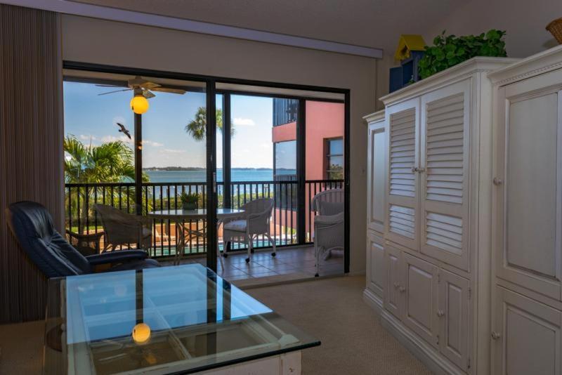 Coquina Moorings Two Bedroom Apartment, 102 Bradenton Beach Bagian luar foto